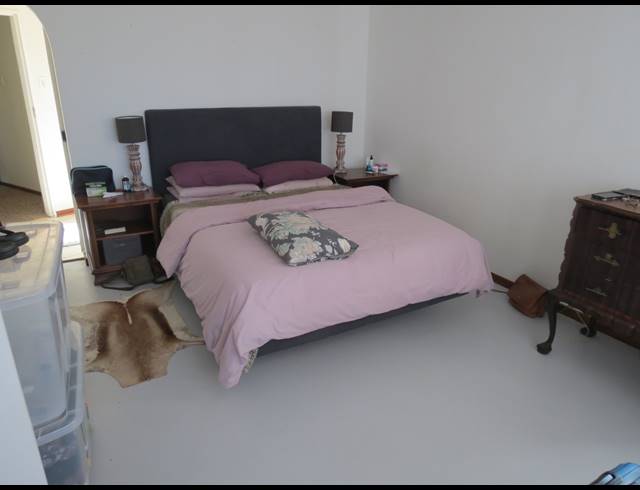 4 BEDROOM FREEHOLD FOR SALE IN PORT OWEN
